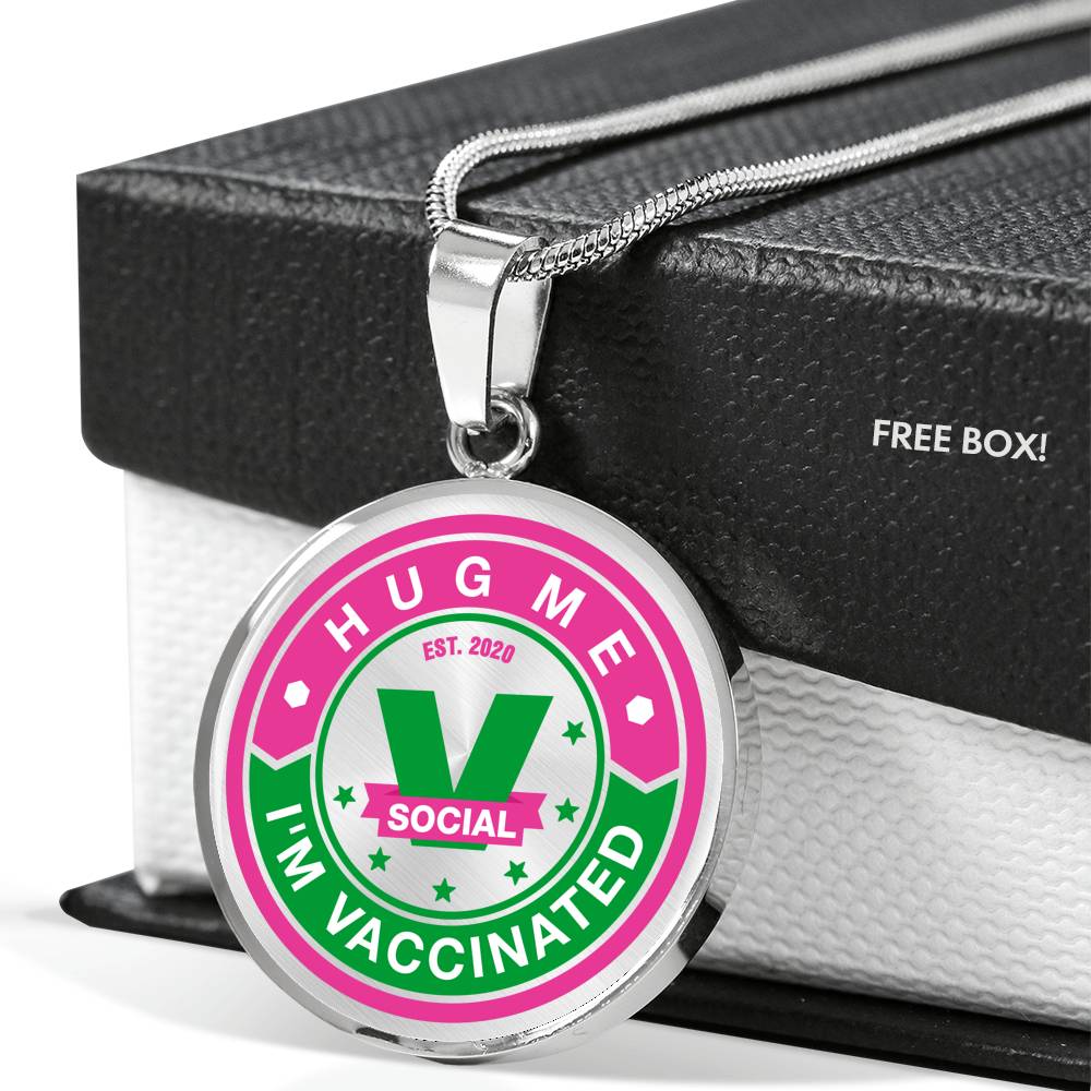Hug me , I "m Vaccinated Unisex necklace. Socialize responsible. - World Salsa Championships