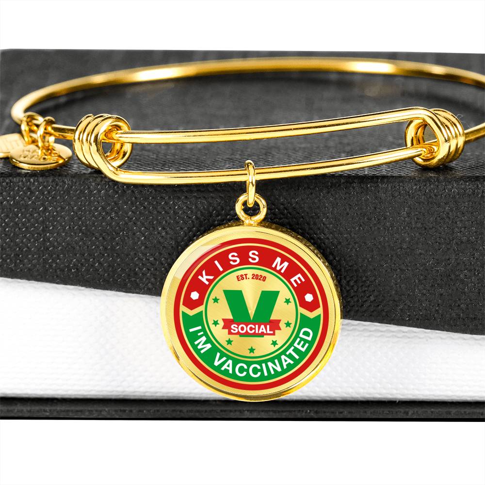 Kiss me , I "m Vaccinated bracelet. Socialize responsible. - World Salsa Championships