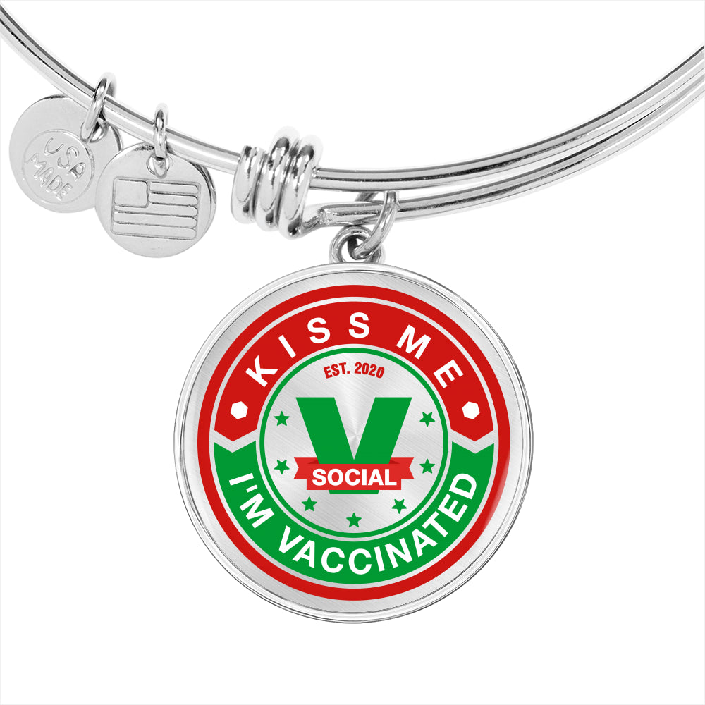 Kiss me , I "m Vaccinated bracelet. Socialize responsible. - World Salsa Championships